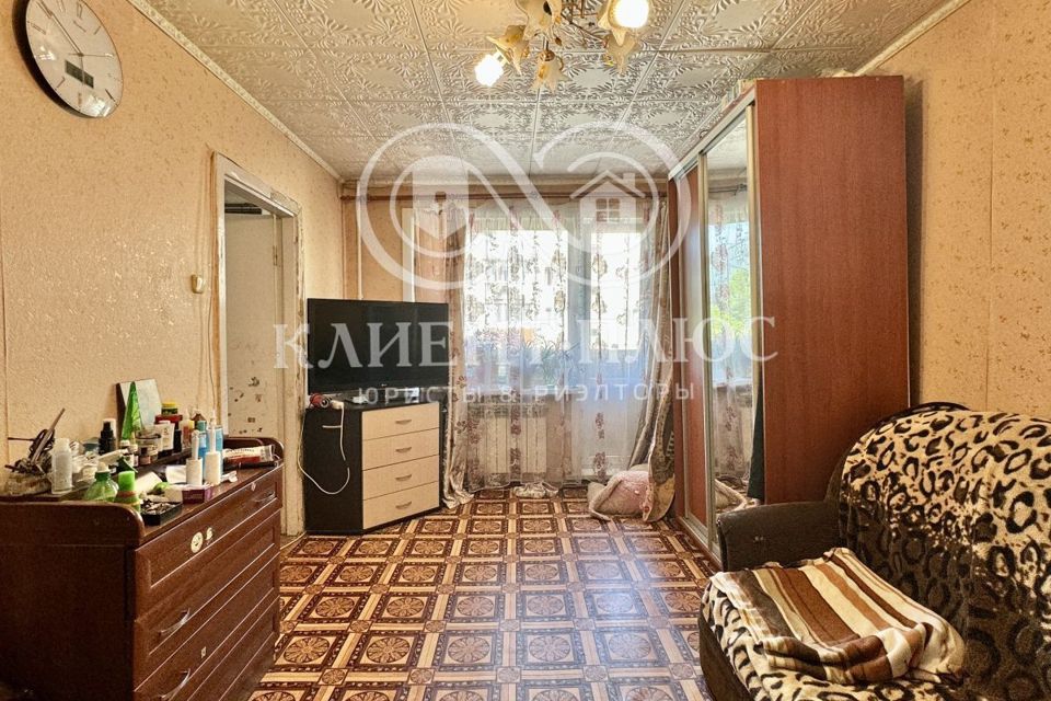 Продаётся 4-комнатная квартира, 61 м²