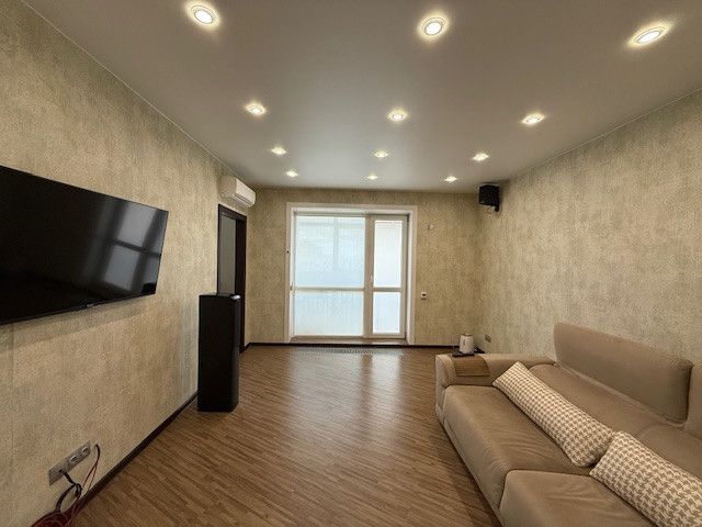 Продаётся 1-комнатная квартира, 43.1 м²