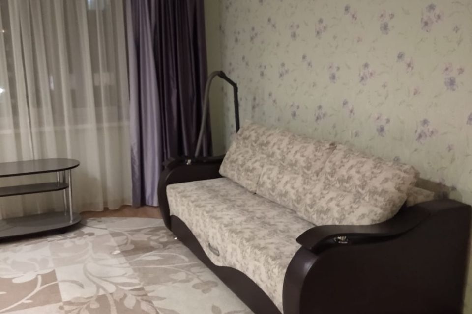 Сдаётся 1-комнатная квартира, 42 м²