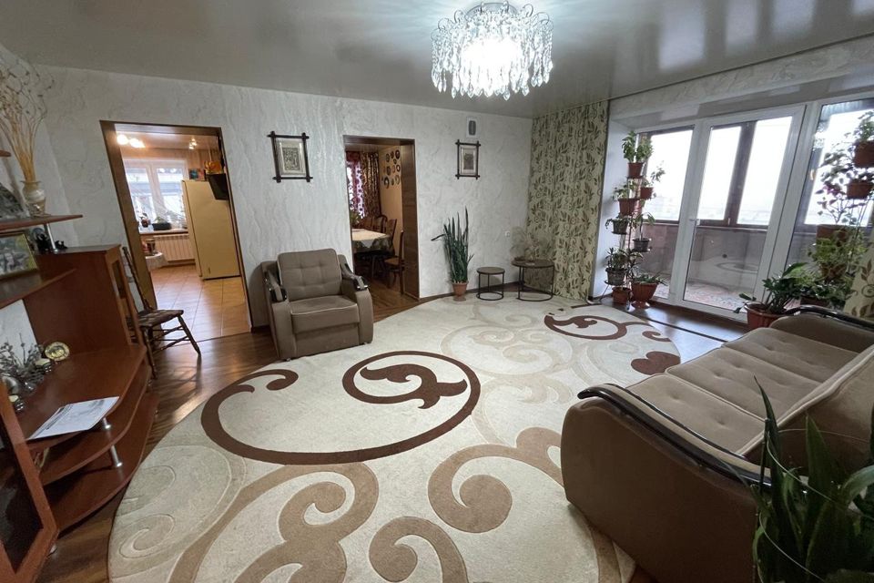 Продаётся 4-комнатная квартира, 155 м²