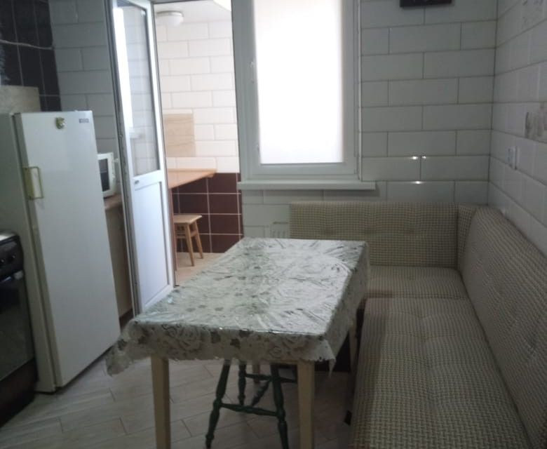 Продаётся 1-комнатная квартира, 43.2 м²