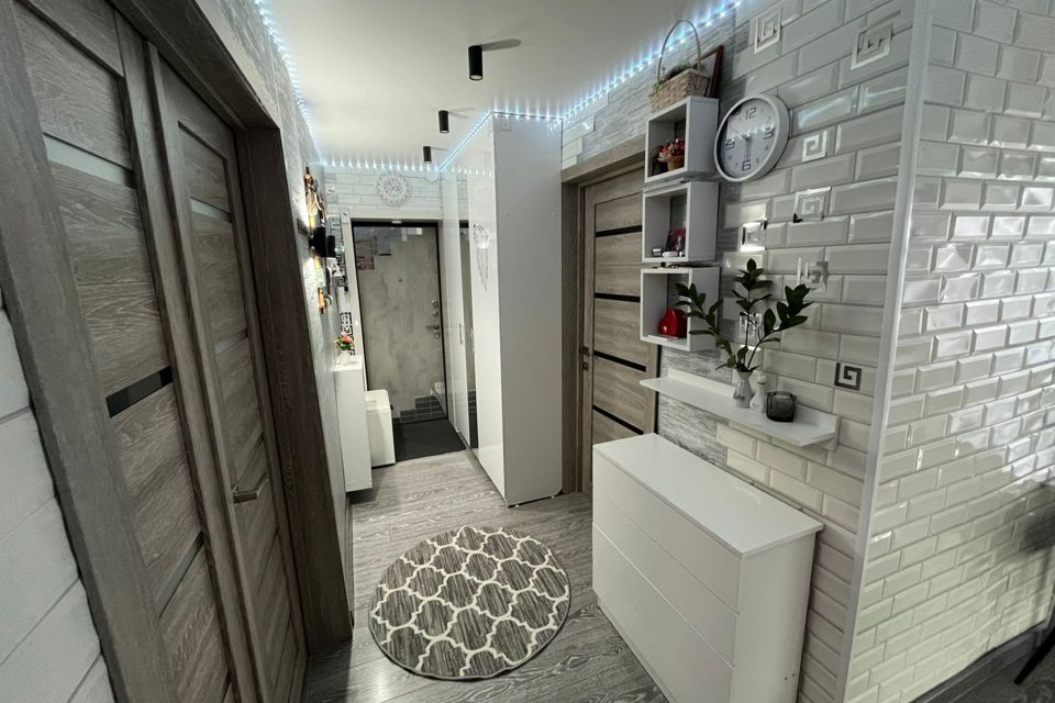 Продаётся 3-комнатная квартира, 57.9 м²