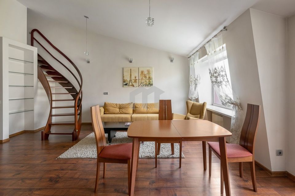 Продаётся 2-комнатная квартира, 56.2 м²