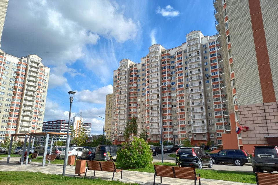 Продаётся 2-комнатная квартира, 60 м²