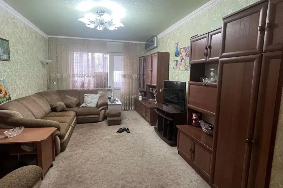 Продаётся 4-комнатная квартира, 81 м²