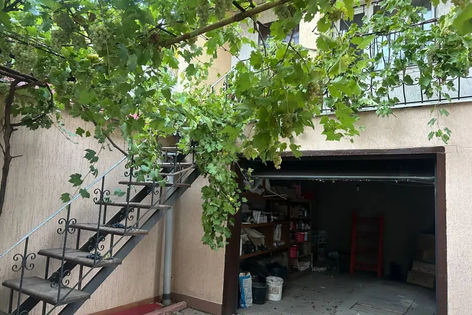 Продаётся 2-этажный дом, 200 м²