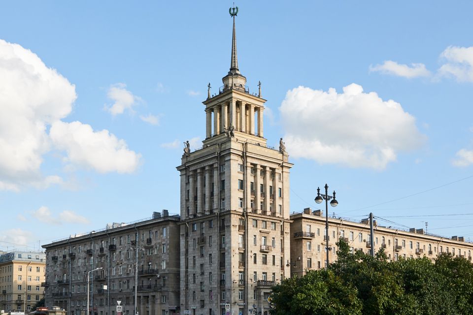 Сдаётся 2-комнатная квартира, 55 м²