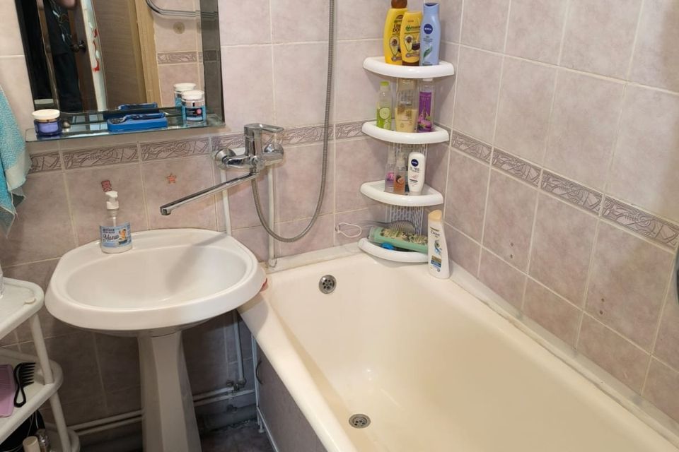 Продаётся 3-комнатная квартира, 61.6 м²
