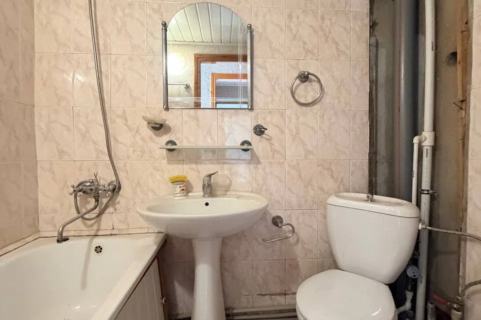 Продаётся 3-комнатная квартира, 52.6 м²