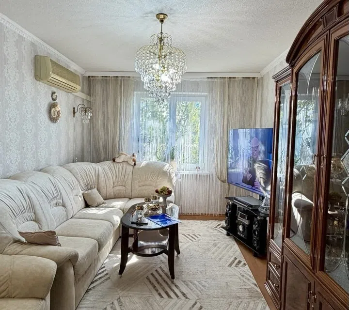 Продаётся 3-комнатная квартира, 62.4 м²