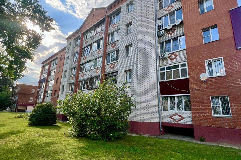 Продаётся 2-комнатная квартира, 51.8 м²