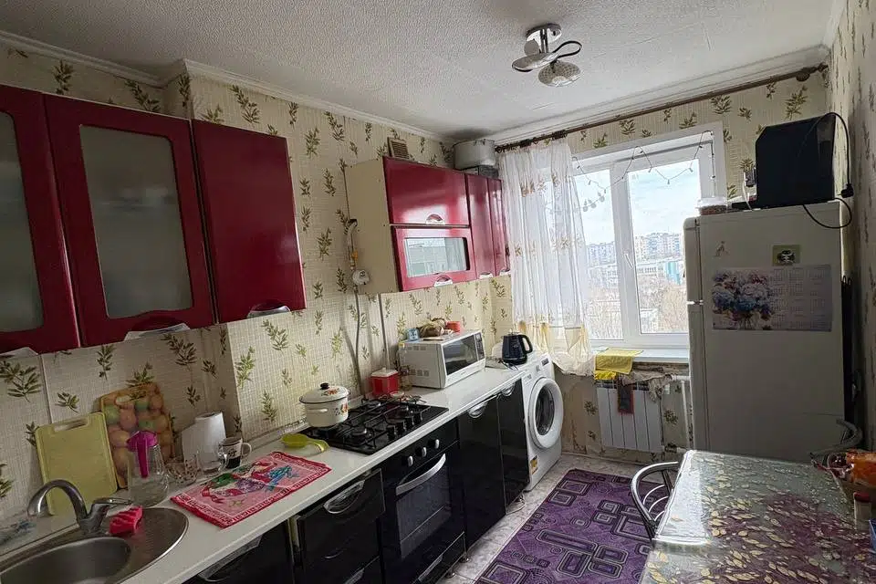 Продаётся 3-комнатная квартира, 63 м²