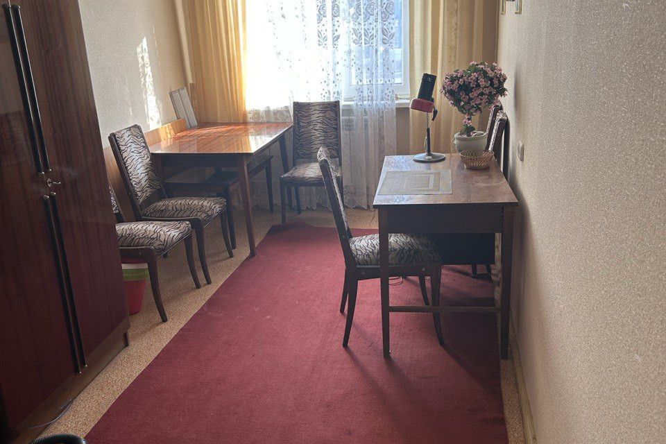 Продаётся 3-комнатная квартира, 58.9 м²