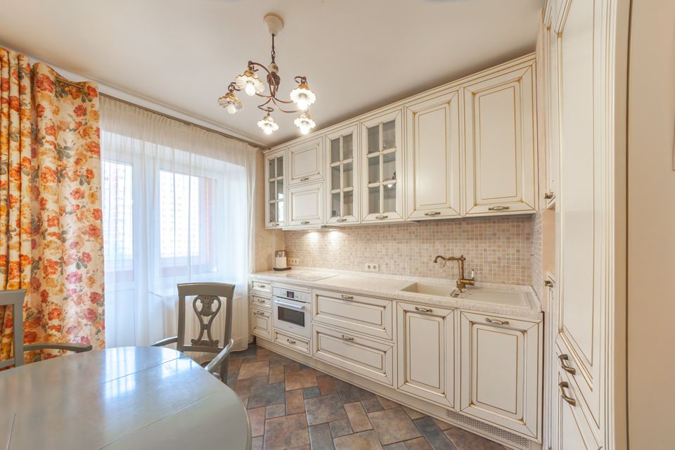 Продаётся 2-комнатная квартира, 55.7 м²