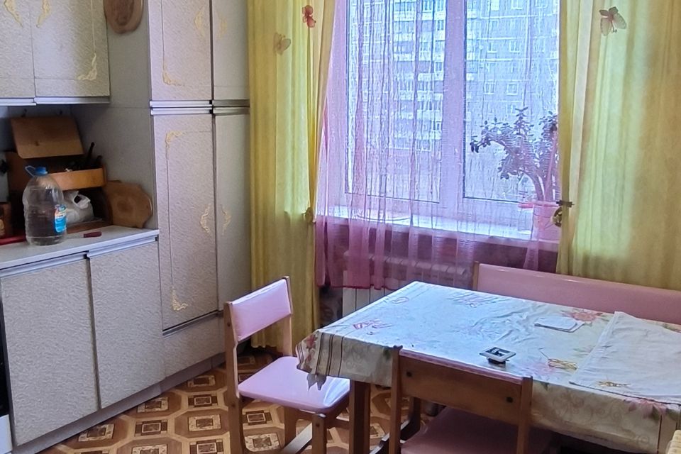 Продаётся 3-комнатная квартира, 65.2 м²