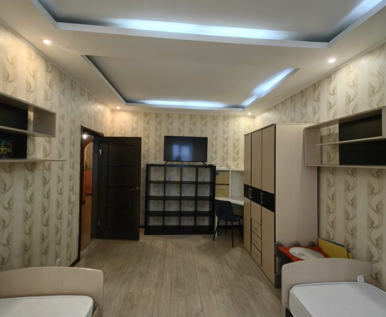 Продаётся 4-комнатная квартира, 100.2 м²