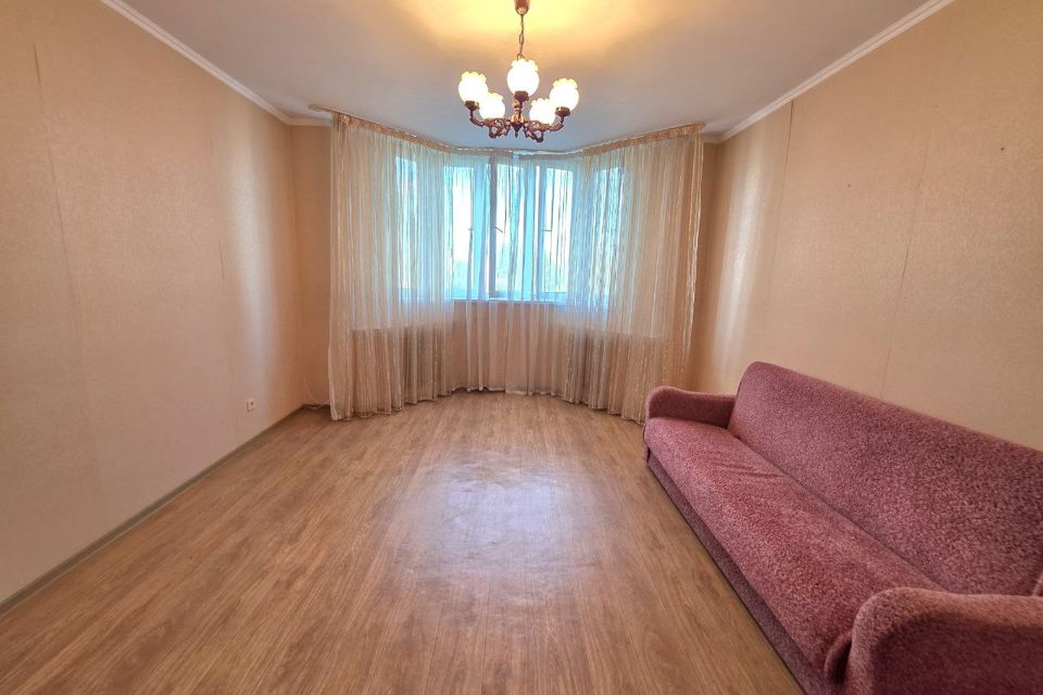 Продаётся 1-комнатная квартира, 41.9 м²