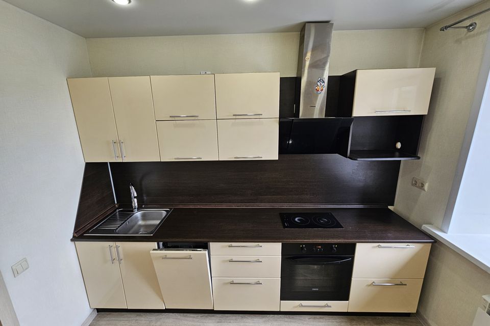 Продаётся 2-комнатная квартира, 47.6 м²
