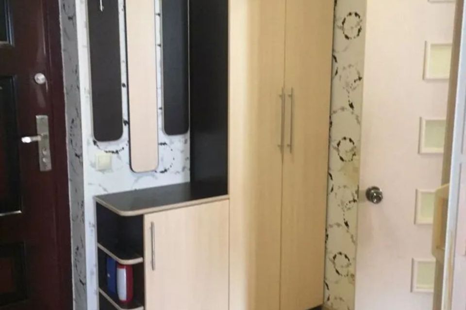 Сдаётся 1-комнатная квартира, 42 м²