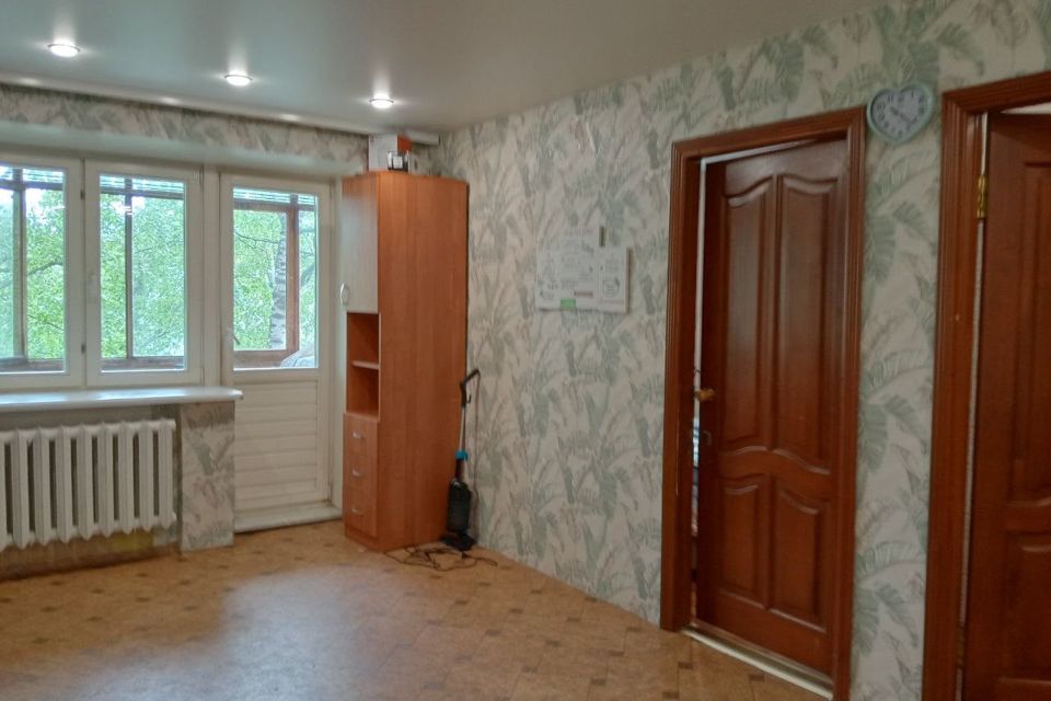 Продаётся 3-комнатная квартира, 44.2 м²
