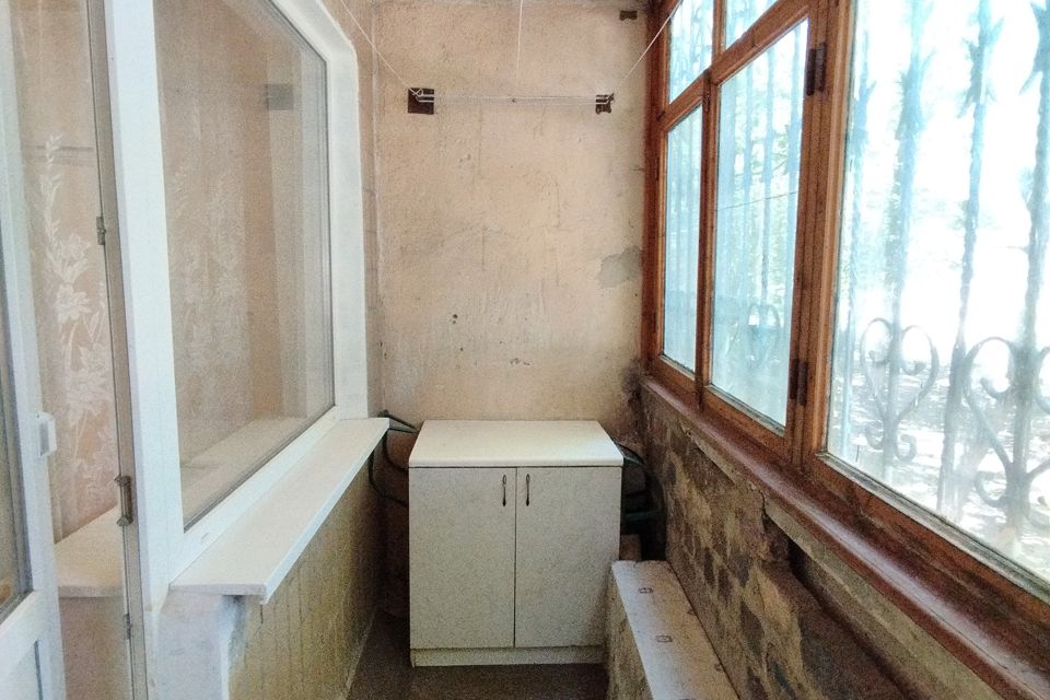 Продаётся 4-комнатная квартира, 98 м²