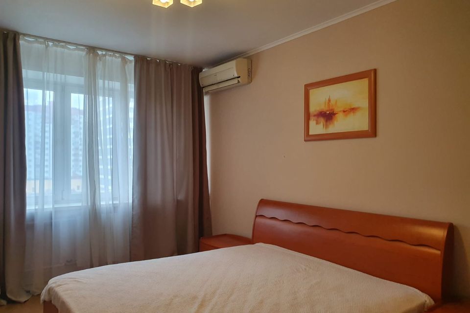 Сдаётся 2-комнатная квартира, 72.6 м²