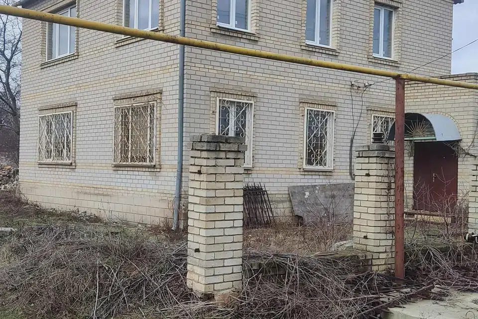 Продаётся 2-этажный дом, 170 м²