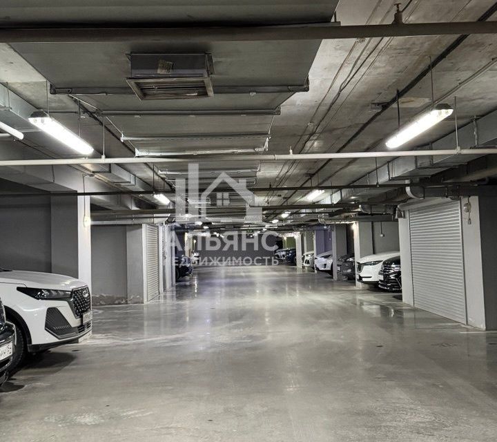Продаётся машиноместо, 13.8 м²