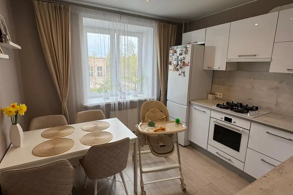 Продаётся 2-комнатная квартира, 58.7 м²