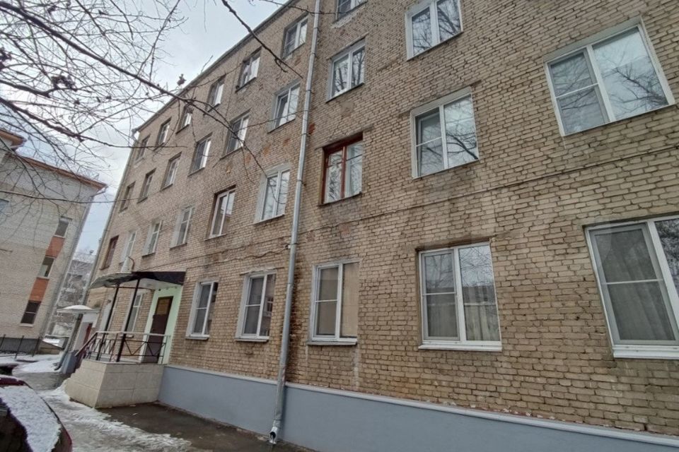 Продаётся комната в 1-комн. квартире, 20 м²