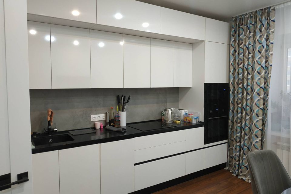 Продаётся 3-комнатная квартира, 98.4 м²