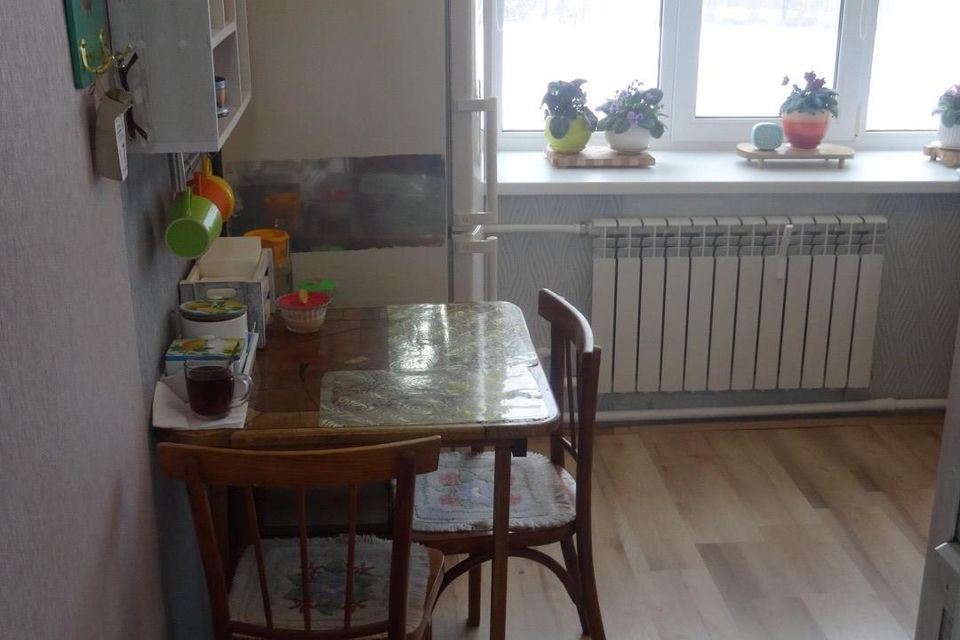 Продаётся 3-комнатная квартира, 51.8 м²