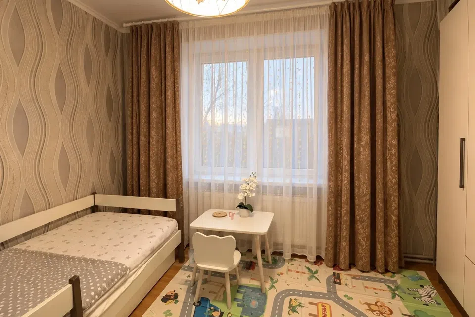 Продаётся 3-комнатная квартира, 62.4 м²