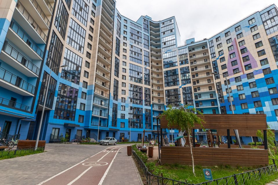 Продаётся 1-комнатная квартира, 64.9 м²