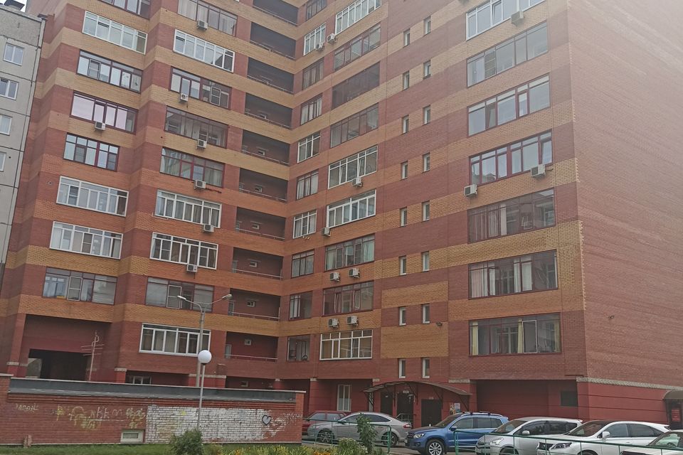 Продаётся 3-комнатная квартира, 114 м²