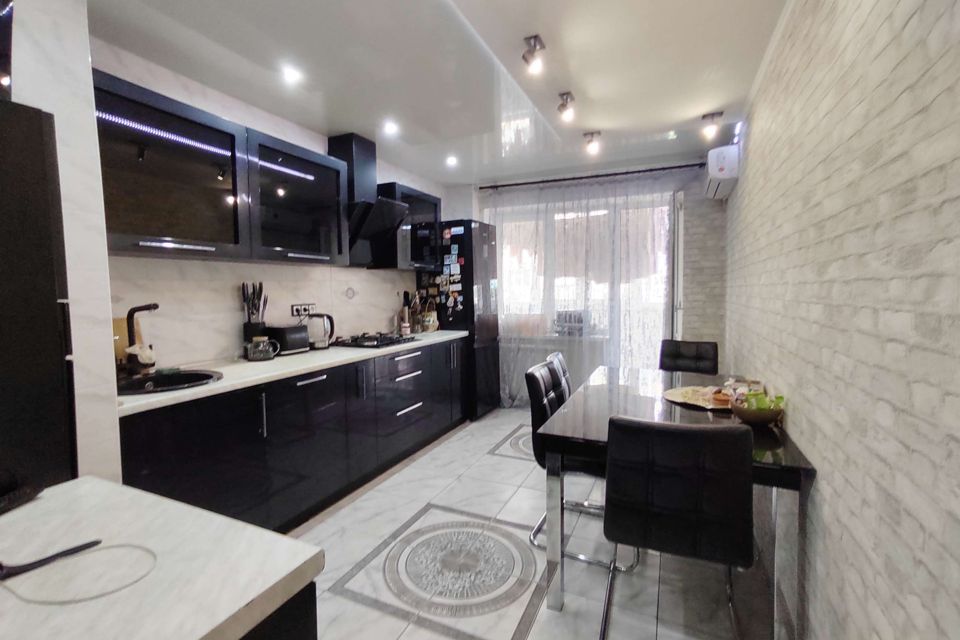 Продаётся 3-комнатная квартира, 80 м²