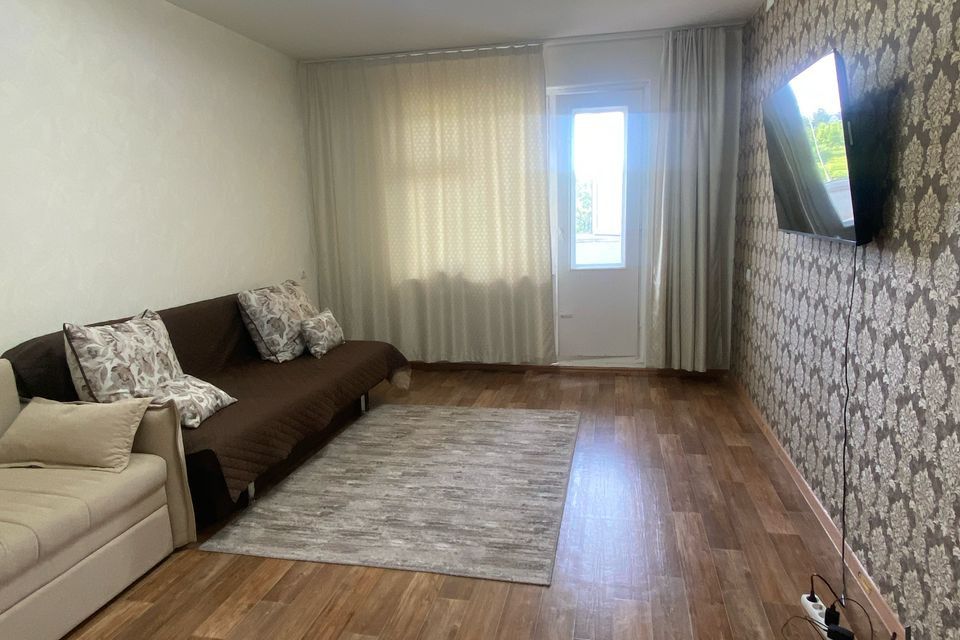 Продаётся 1-комнатная квартира, 42 м²