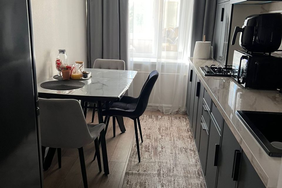 Продаётся 3-комнатная квартира, 62.6 м²
