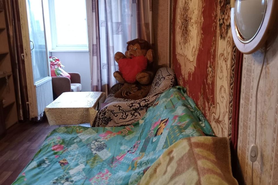 Продаётся комната в 3-комн. квартире, 12.3 м²