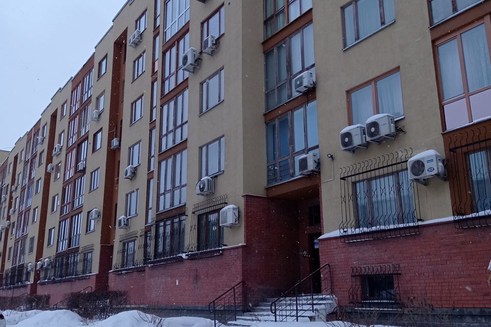 Продаётся 3-комнатная квартира, 119.4 м²