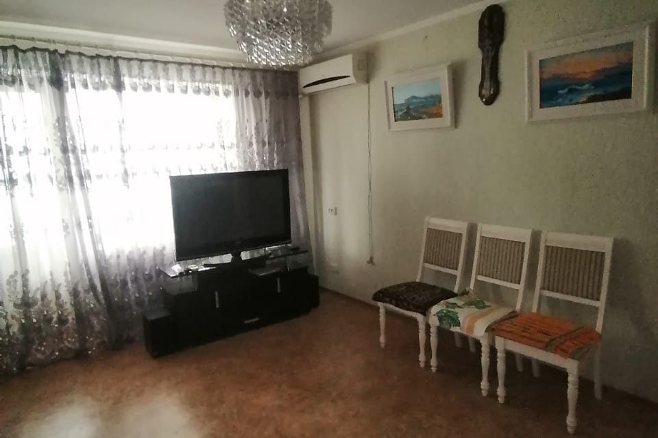 Продаётся 1-комнатная квартира, 37 м²