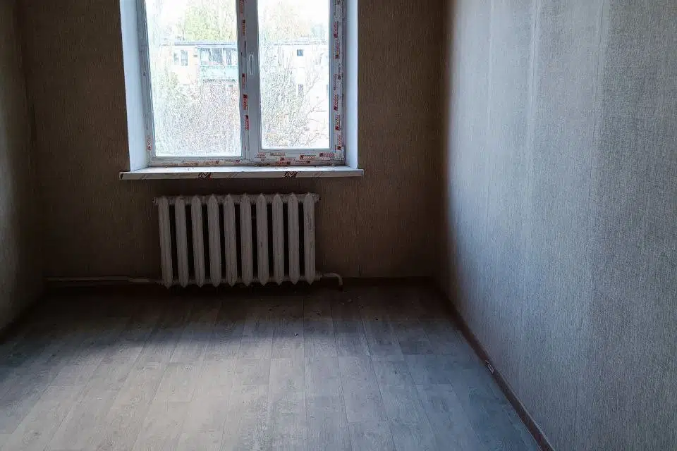 Продаётся 4-комнатная квартира, 66.5 м²