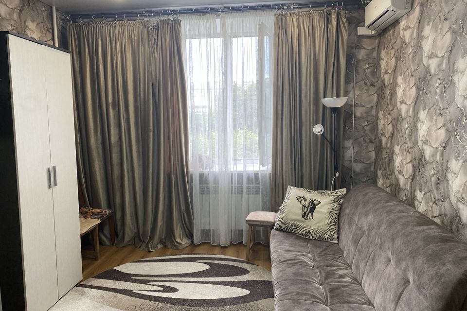 Продаётся 3-комнатная квартира, 64.8 м²