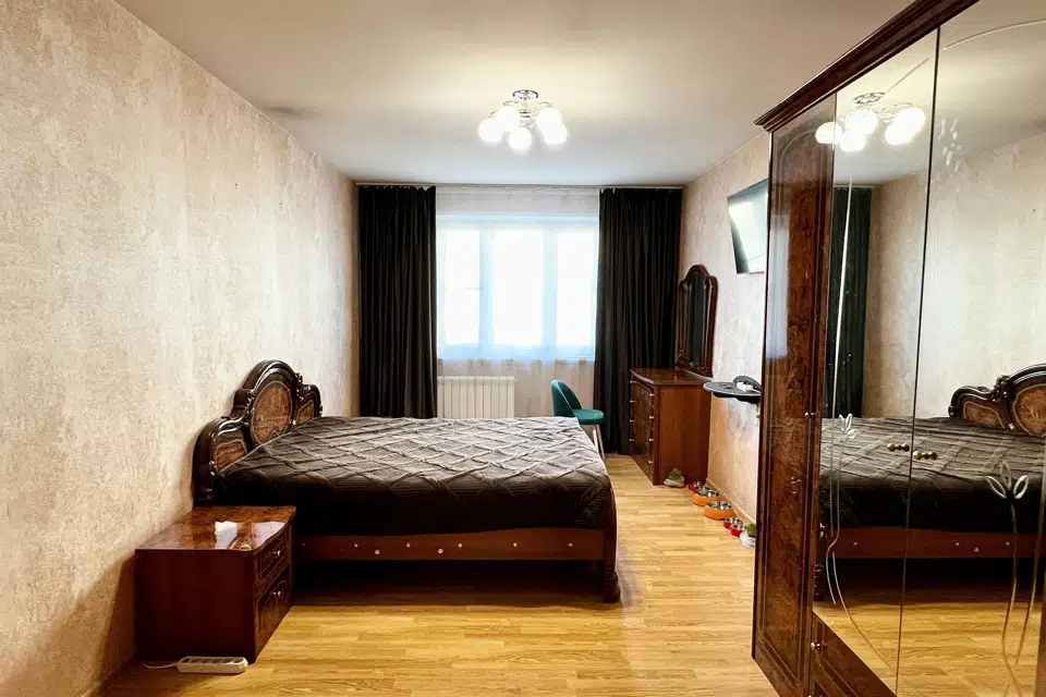Продаётся 4-комнатная квартира, 92.4 м²