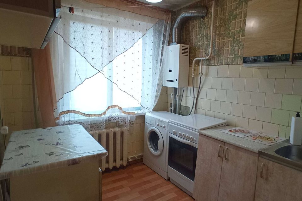 Продаётся 3-комнатная квартира, 49.7 м²