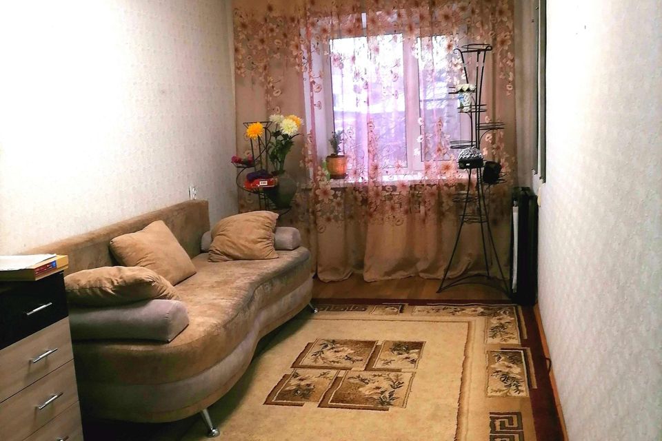 Продаётся 3-комнатная квартира, 56.2 м²