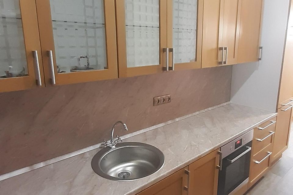 Продаётся 1-комнатная квартира, 41.5 м²