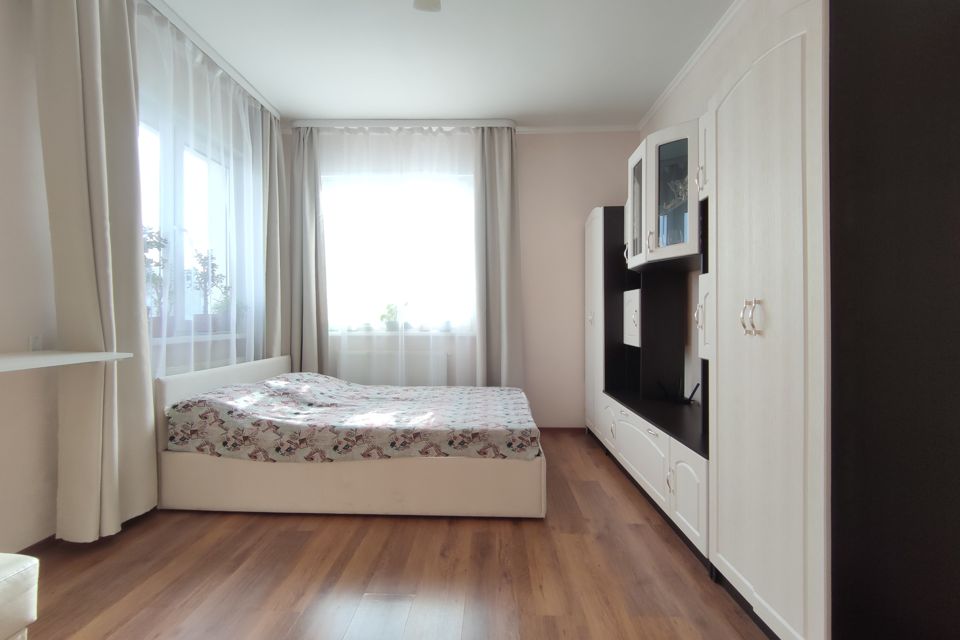 Продаётся 1-комнатная квартира, 38 м²