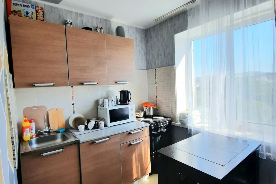 Продаётся 1-комнатная квартира, 35.6 м²