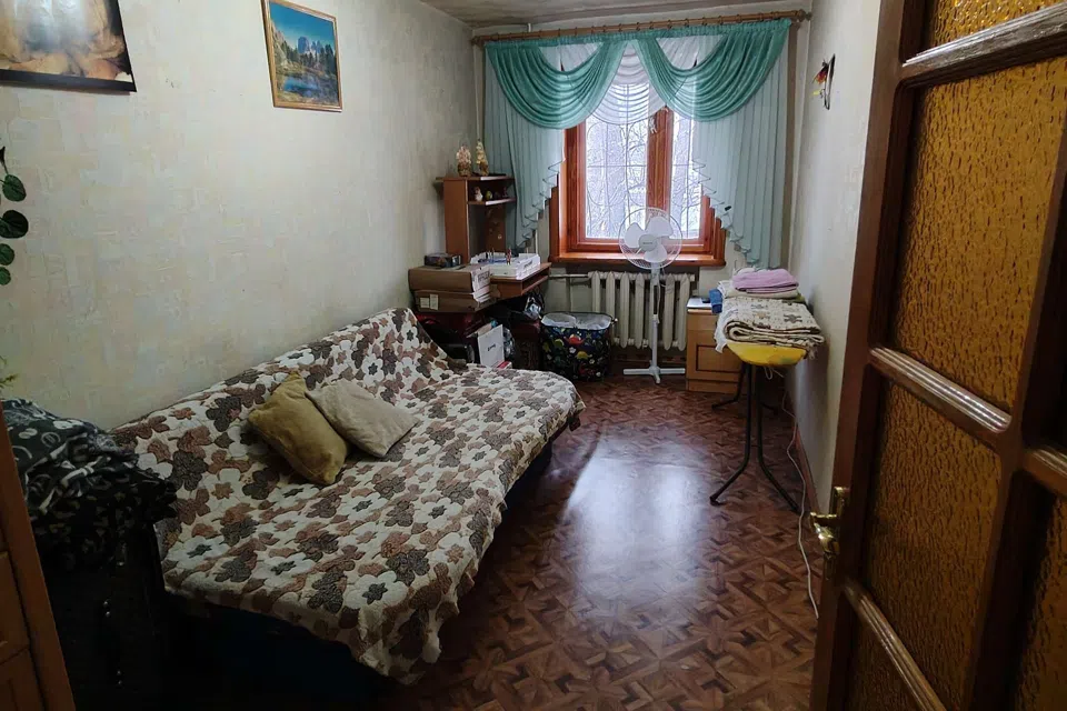 Продаётся 3-комнатная квартира, 56 м²
